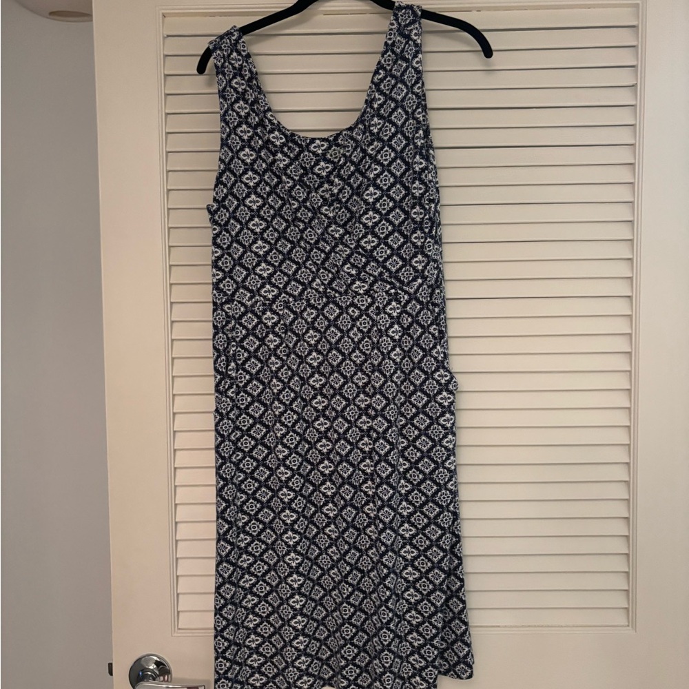 Blue and White Patterned Sleeveless Dress